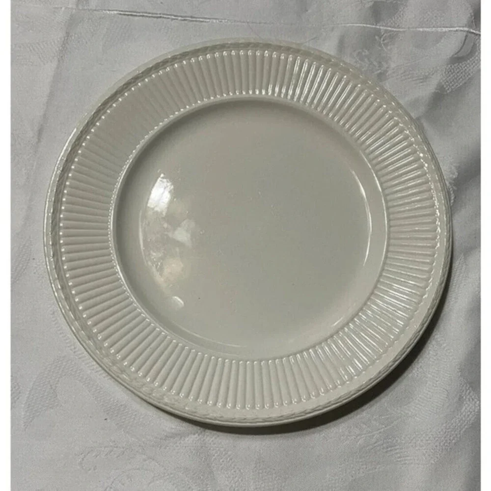 Wedgwood Edme Etruria & Barlaston Made‎ in England Salad Plate 8 1/8”